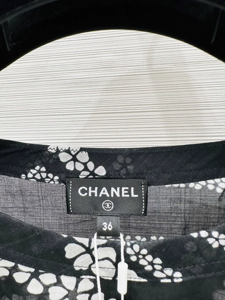 Chanel 25M Coco Beach set black print top & pant