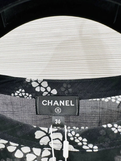 Chanel 25M Coco Beach set black print top & pant