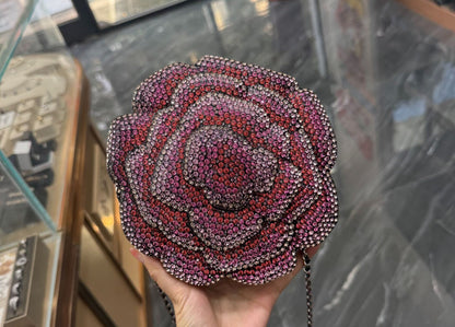 Chanel 2018 Camellia Strass and Resin Evening clutch bag in pink