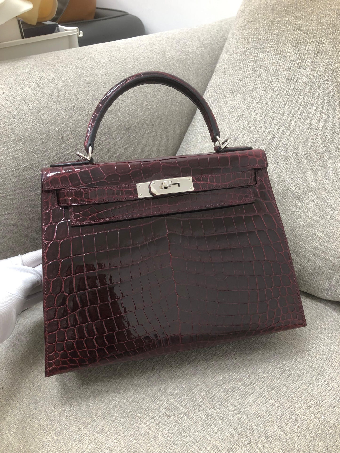 Hermès Kelly 28 Rouge Bordeaux Shiny Crocodile leather Palladium Hardware
