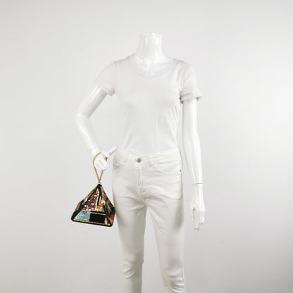 RARE CHANEL 2019 MÉTIERS D
ART PARIS-EGYPT RUNWAY PYRAMID EVENING BAG