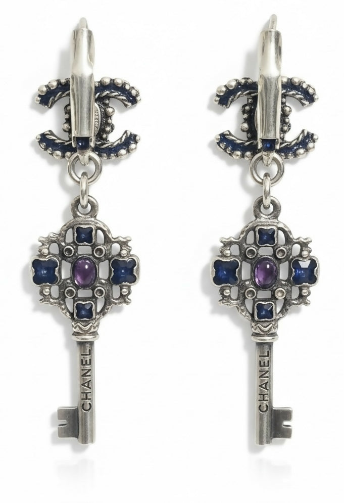 Chanel 17A Ritz Cosmopolite CC Key Dangle Drop Silver Pierced Earrings
