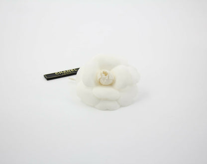 Chanel Vintage 81-85 Silk Small Size White Camellia Brooch