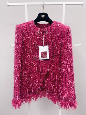 Chanel 2017 Berry-colored fringed double-breasted red coat