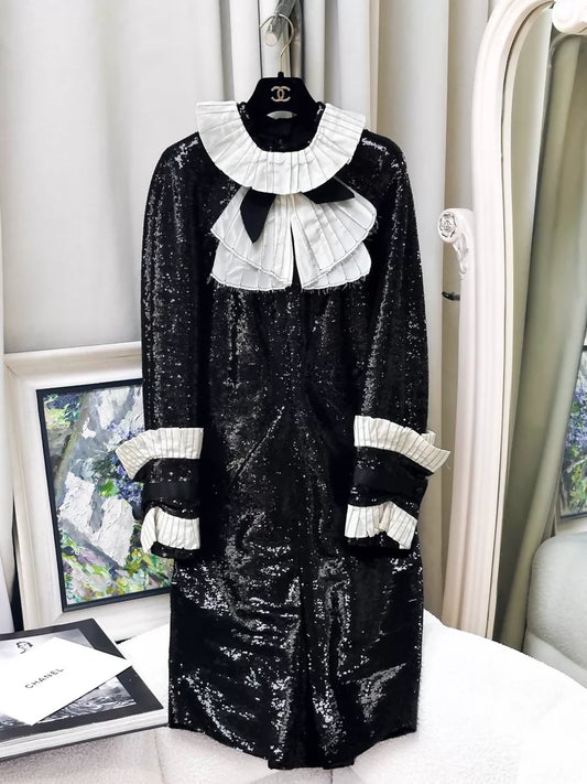 Chanel 2009 runway piece black & White sequined dress