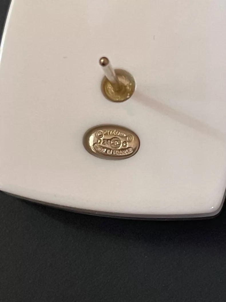 Chanel 24p Colorful square enamel earrings