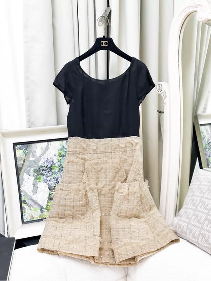 Chanel 12S beige embroidered bow tweed jacket & dress set