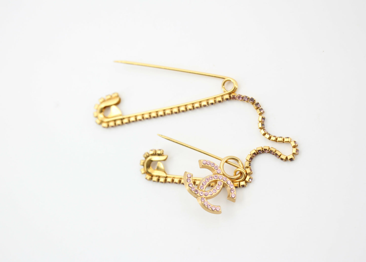 Chanel Vintage 02P Rhinestone Pink Gold-Plated Double Safety Pins Brooch