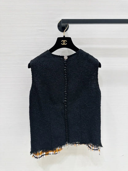 Chanel 26s woven asymmetrical vest, F36