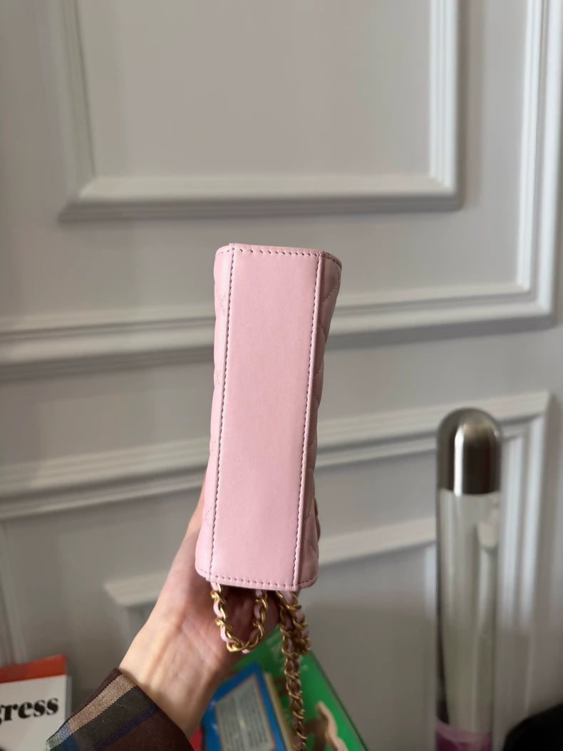 Chanel 22B Pink leather Gold Handle Kelly Medium