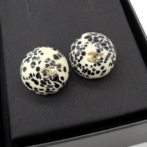 Chanel black and white polka dot round earrings