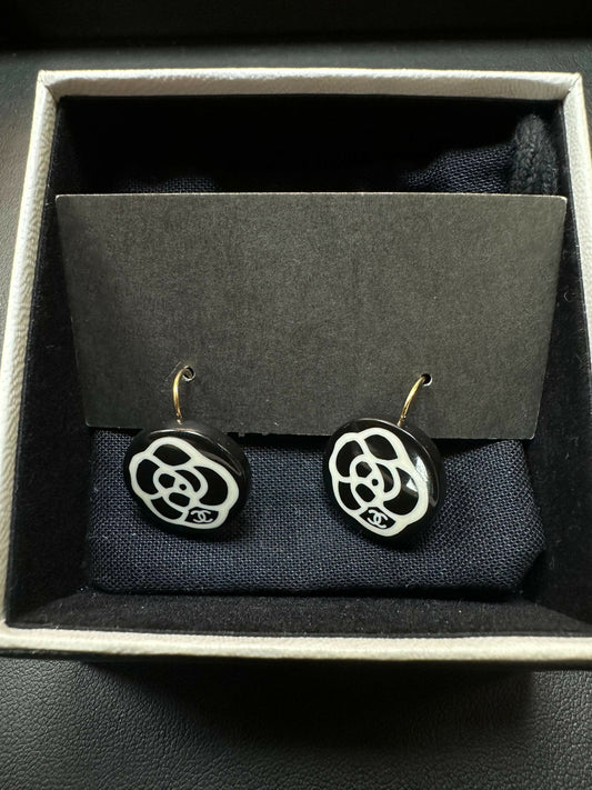 Chanel Vintage 03P Resin Black and White Camellia Button Hoop Earrings