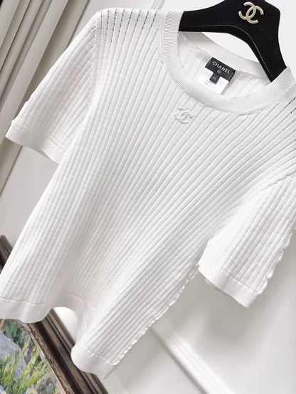 Chanel 22S Basic White Knit T-shirt Top with Small Double C Logo