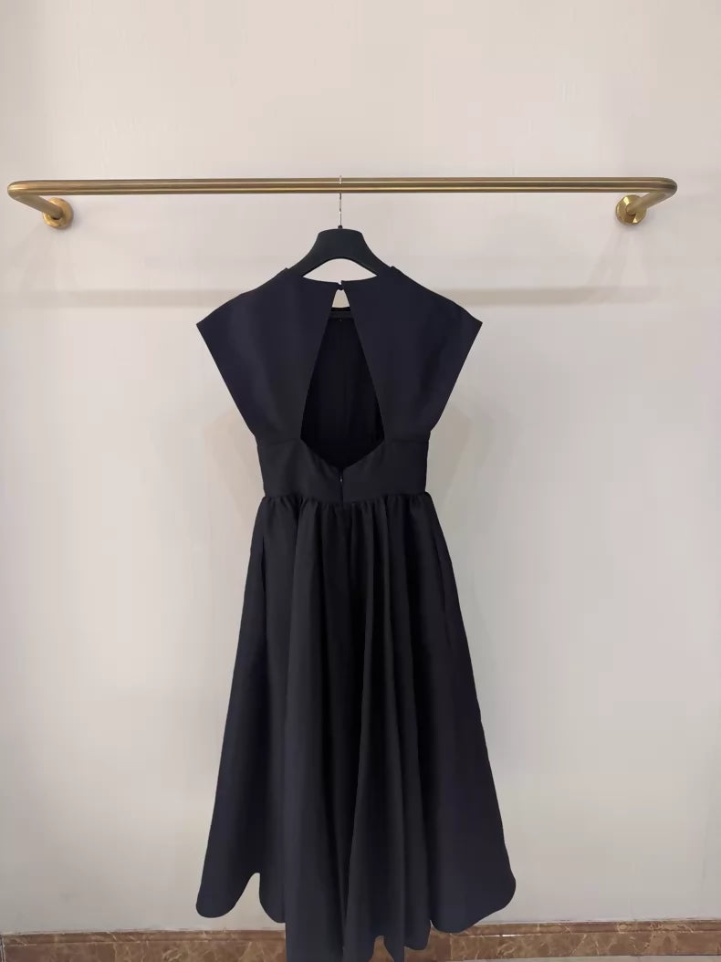 Dior black pleated evening gown in silk and wool