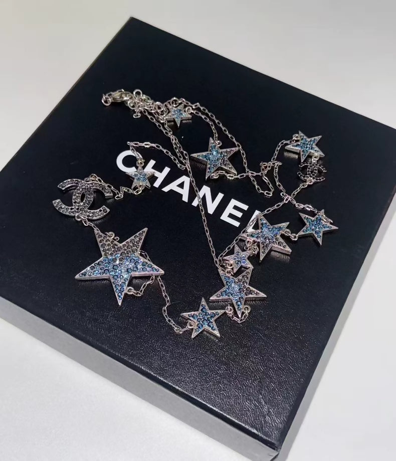 Chanel 08 blue diamond-encrusted star sweater chain