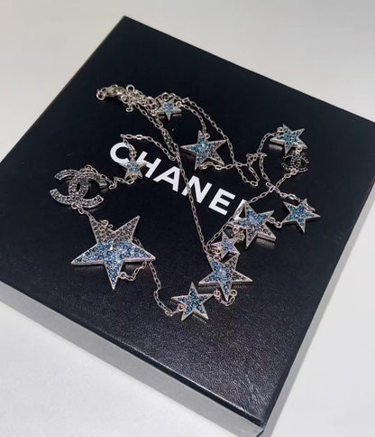 Chanel 08 blue diamond-encrusted star sweater chain