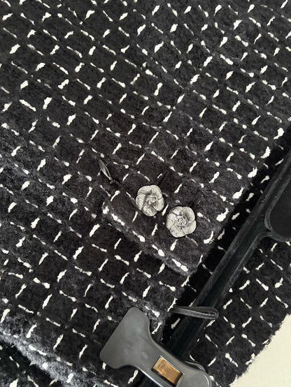 Chanel 23K black and white checkered skirt