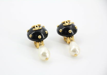 Chanel Vintage 96C Resin Dot Black Bean Imitation Pearl Dangle Clip-on Earrings