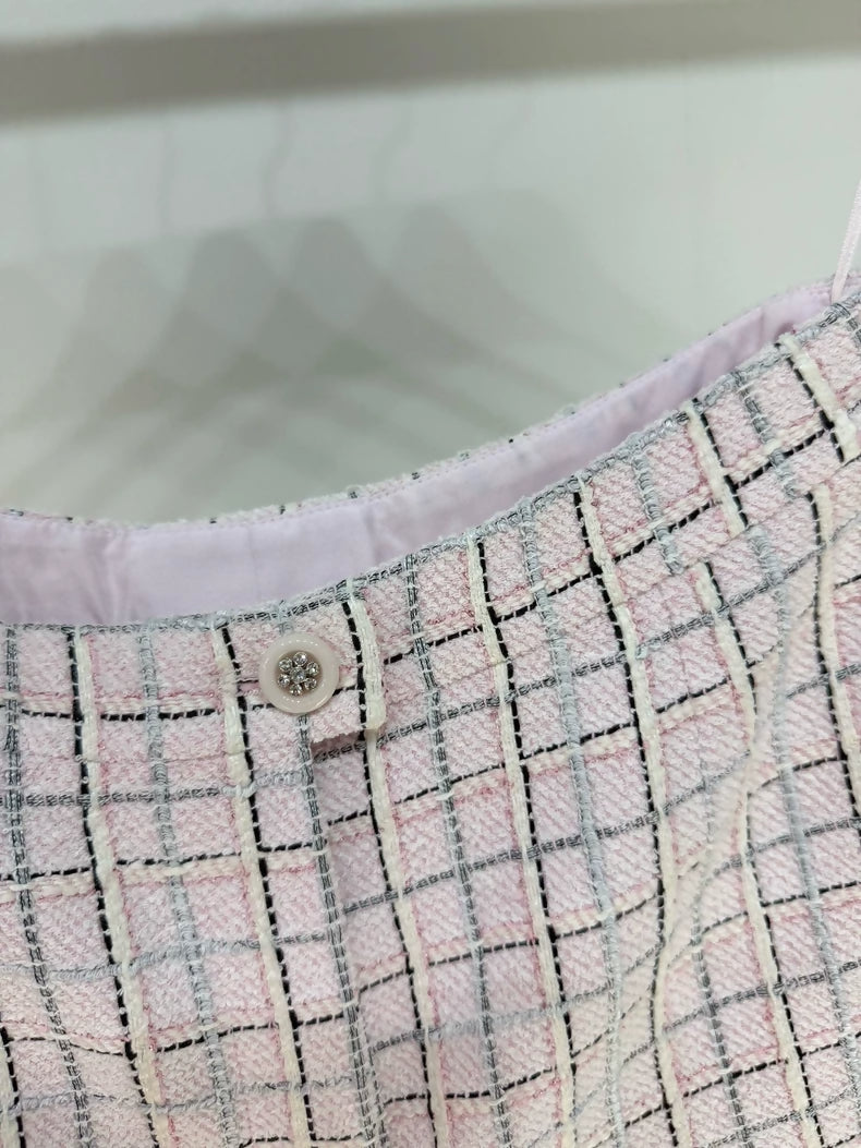 Chanel 25C pink & white checked tweed shorts