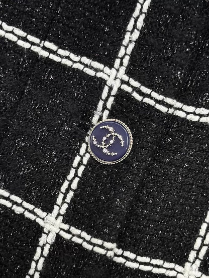 Chanel 20S black and white jacket