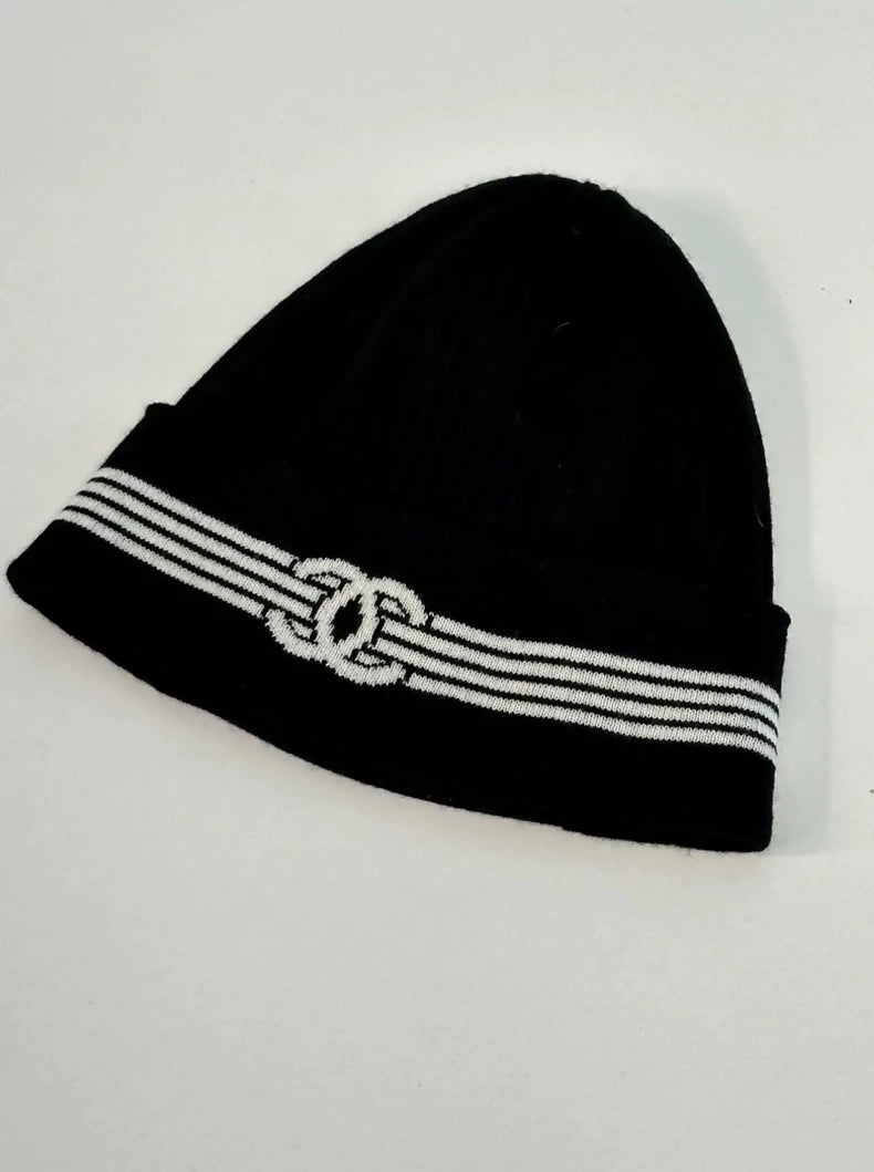 Chanel 25S black and white knit beanie