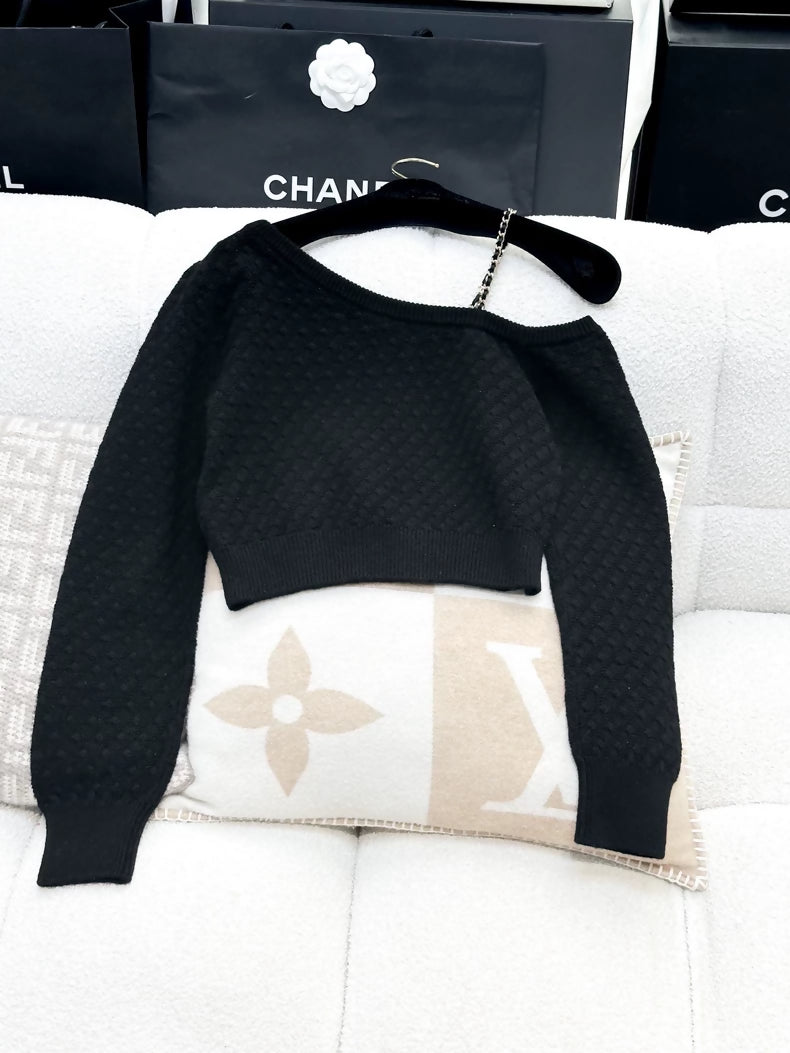 Chanel 23B black cashmere top