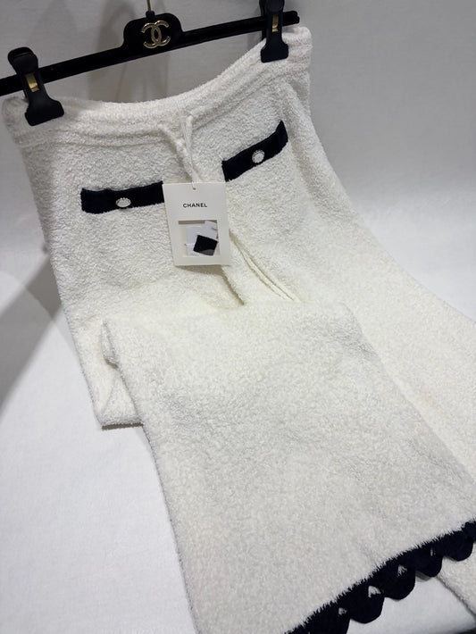 Chanel 26C White Terry Fabric Wide-Leg Pants