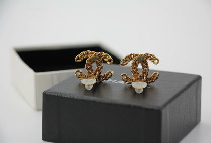 Chanel Vintage 03A Imitation Pearl Gold-plated Clip-on Earrings