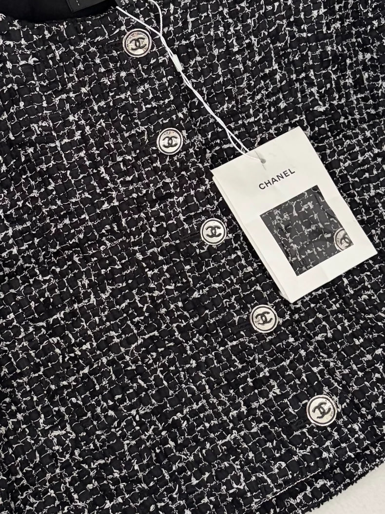 Chanel 24B Black and White Check Tweed Jacket