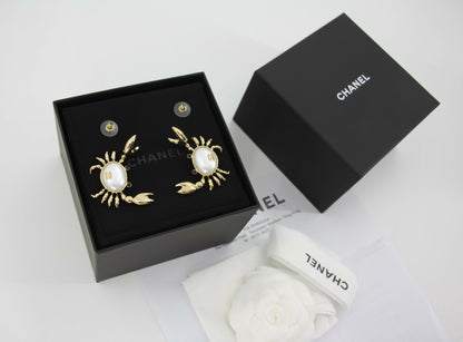 Chanel 26M Imitation Pearl and Metal Crab Stud Earrings