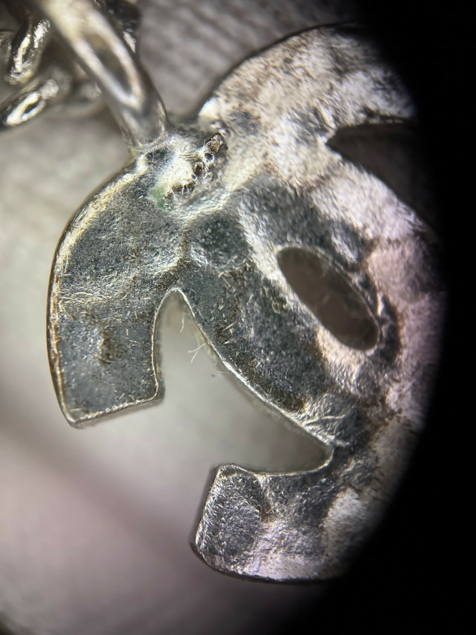 Chanel Vintage 06P Rhinestone Sliver Toned Heart Necklace