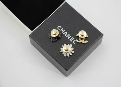 Chanel Vintage 10P Enamel Black Flower CC and White Chrysanthemum Brooch
