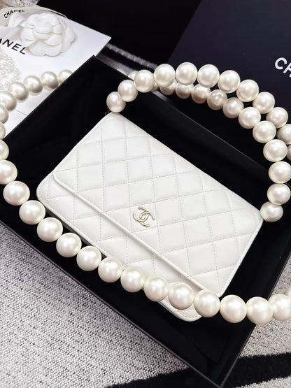 Chanel 20k ecru gold pearl chain WOC shoulder bag