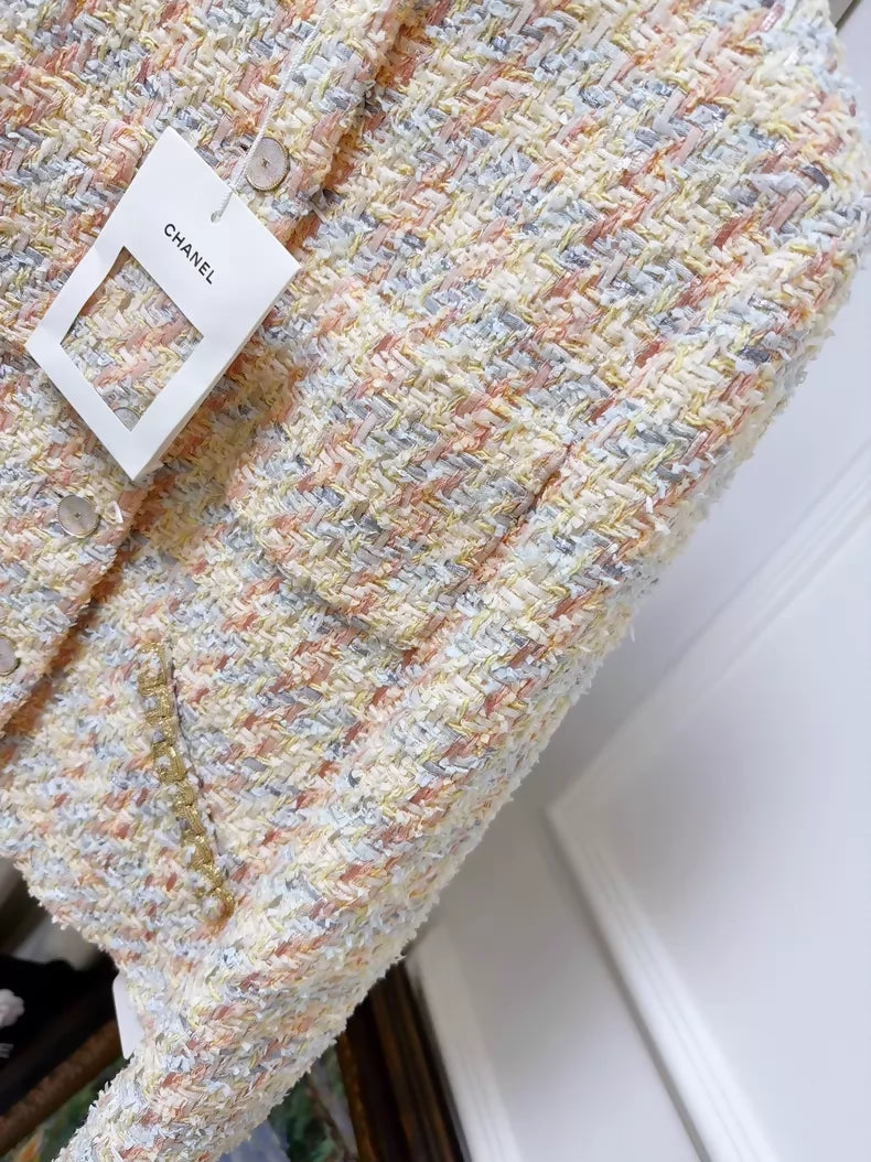 Chanel 25P Cream Yellow tweed Jacket