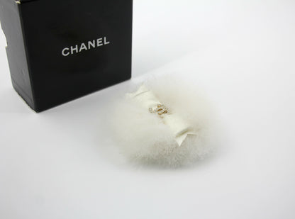 Chanel Vintage 04A Rabbit Fur White Round Bow Brooch