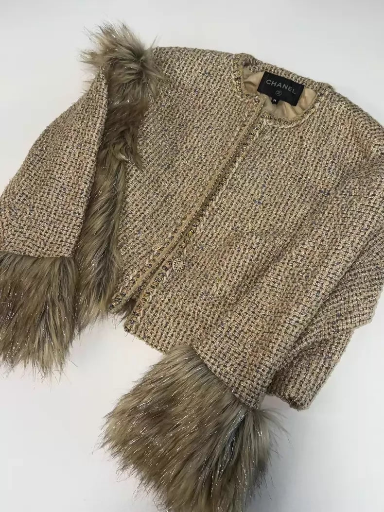 Chanel 21A Gold tweed Jacket