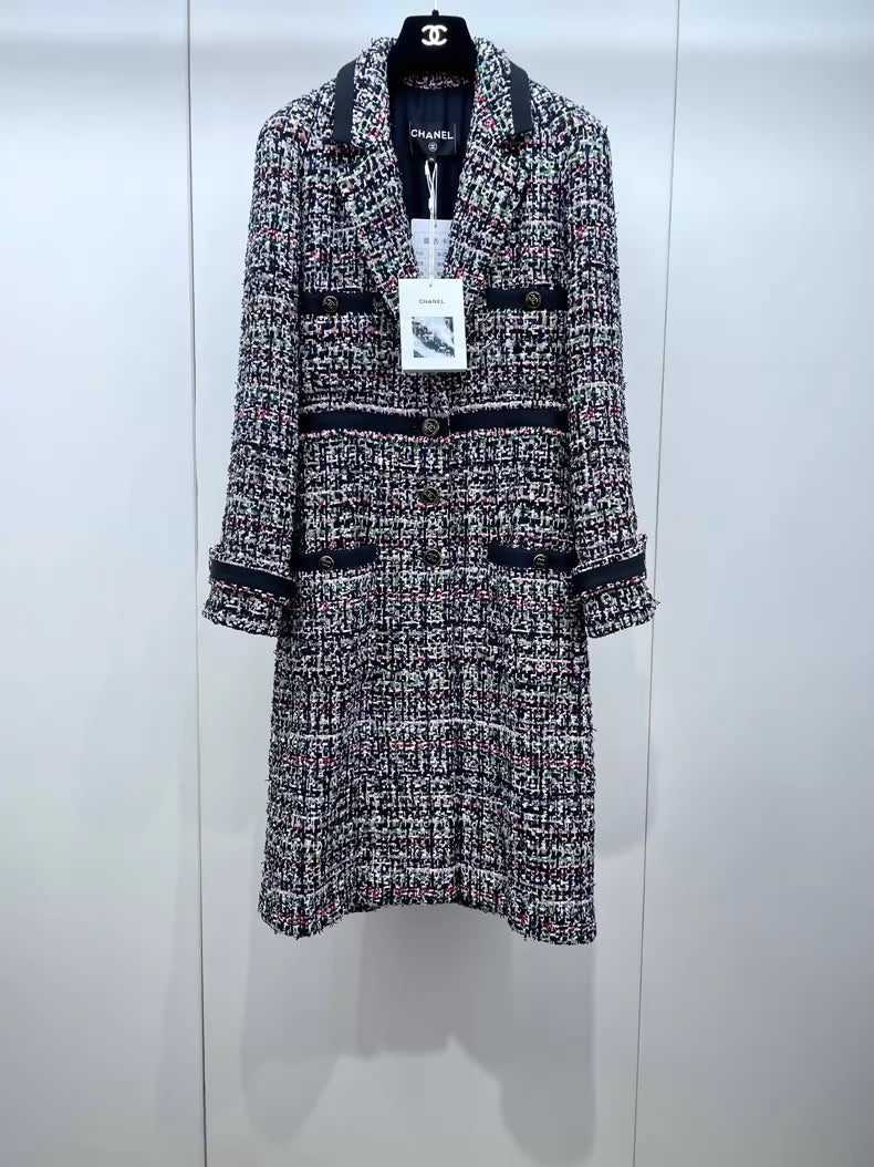CHANEL 23C black & multicolour tweed jacket
