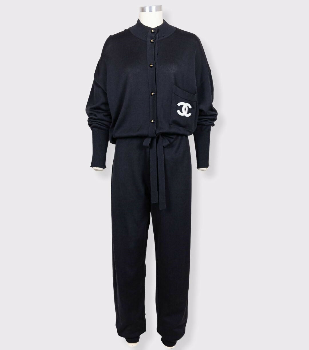 CHANEL スウェット　ノースリ　レディース Treasures of NYC - Chanel Black Cropped Logo Set