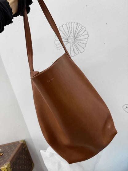 The Row NS PARK large bucket bag in saddle leather