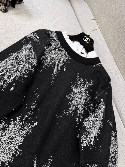 Chanel 25b black top