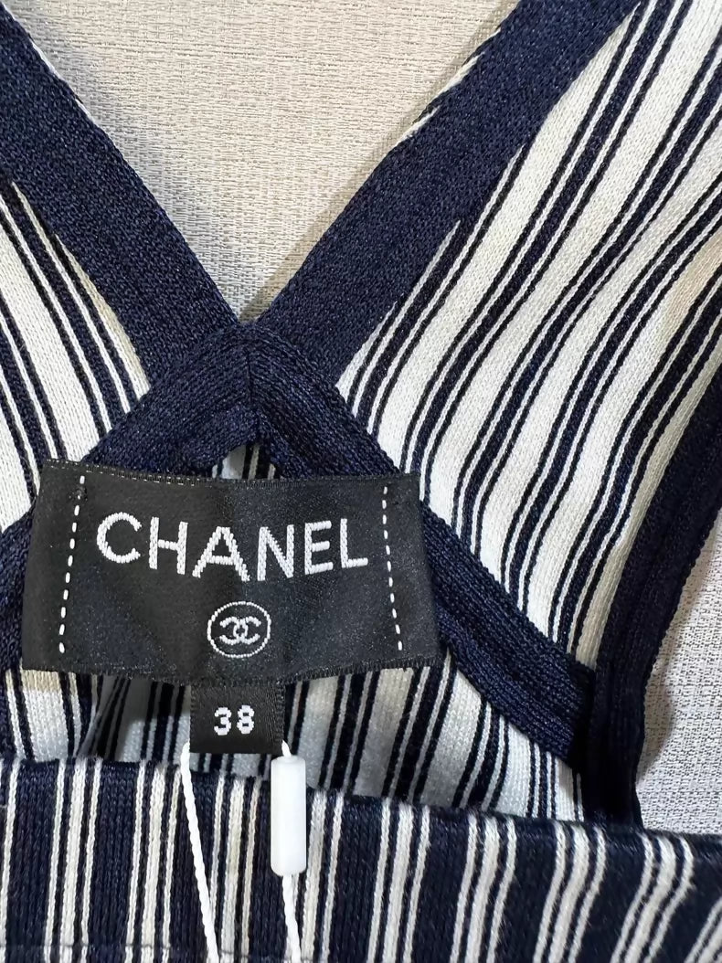 Chanel 25p denim top