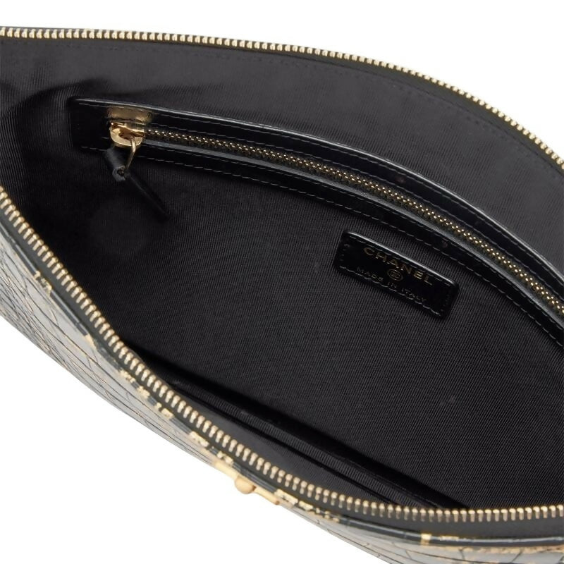 Chanel 19A Paris New York Egyptian Croc Embossed Graffiti Medium O Case Clutch