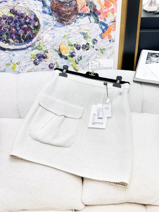 Chanel 20C off-white mini skirt