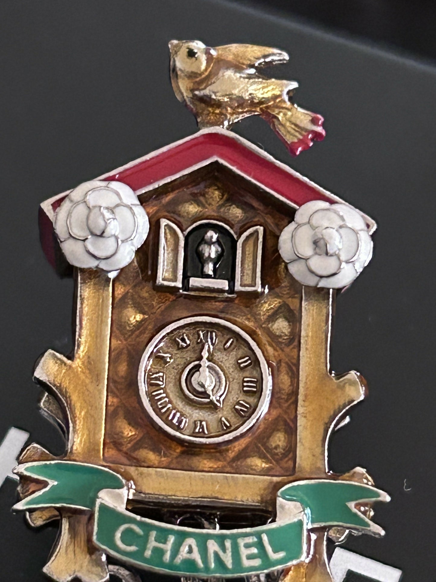 Chanel Métiers d'Art 2015 Salzburg Runway brooch