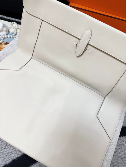 Hermes Pochette Pliplat milkshake white