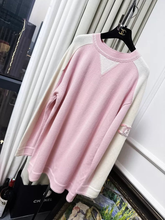 Chanel 24C pink and white cashmere knit dress with double C sequined logo badge