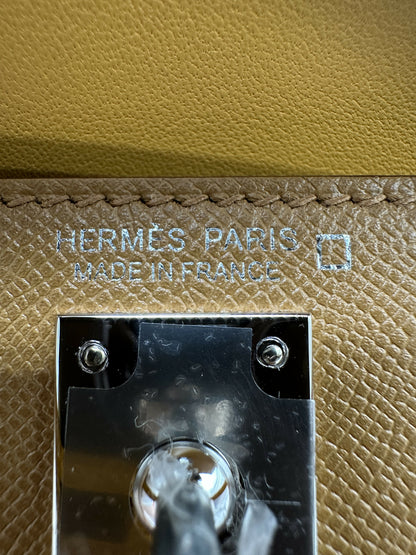 Hermès Kelly 20 Touch Madame/Alli Missi PHW K