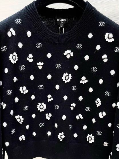 Chanel 23S sequined black and white CC logo cashmere knit sweater