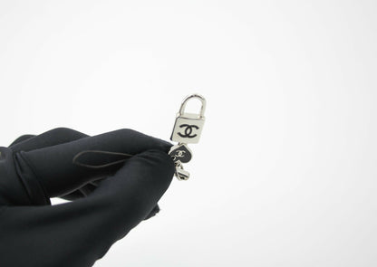 Chanel Vintage 07P Metal Silver Keyring Bag Charm