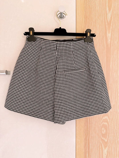 Christian Dior black and white houndstooth skirt-style shorts